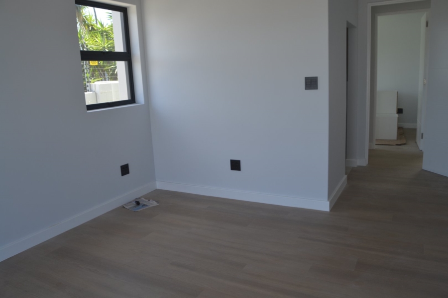 3 Bedroom Property for Sale in Mzuri Estate Western Cape